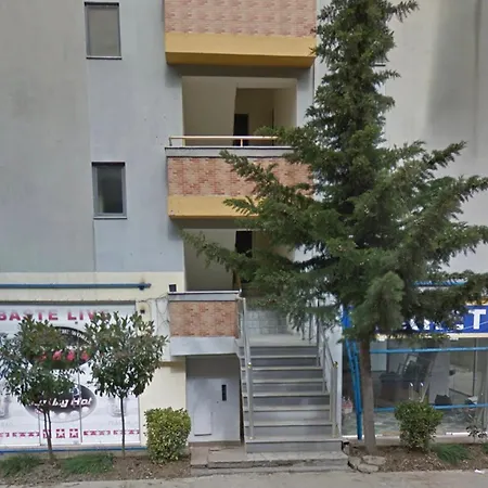 Cheap , 10 Meters From Apartment *