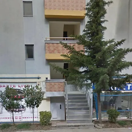 Cheap , 10 Meters From Apartment
