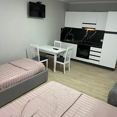 Cheap , 10 Meters From Apartament Golem (Tirana)
